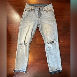 Boyfriend Jeans with holes